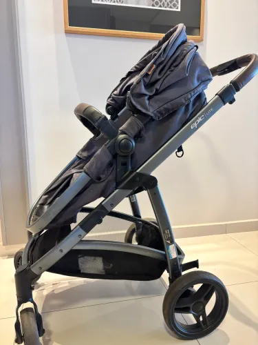 Carrinho de bebê Infanti epic Lite