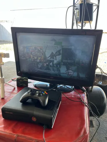 Xbox 360 Aurora + TV AOC + Conversor Digital - R$ 780