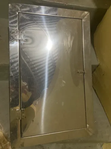 Porta de inox (área técnica)