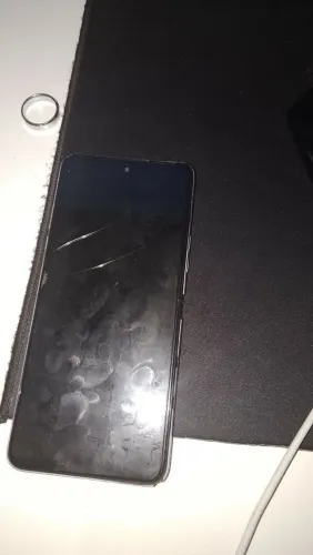Celular em bom estado 