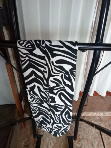 Calça zebrada
