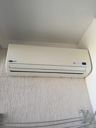 Ar Condicionado 18.000 BTUs Quente e Frio
