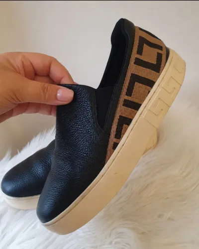 Tênis feminino