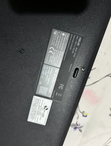 Notebook O ASUS E410M
