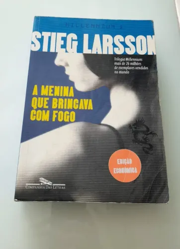 2 livros de Stieg Larsson