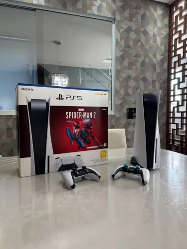 PS5 Leitor de Disco + SSD Extra 1TB + 2 Controles + Caixa