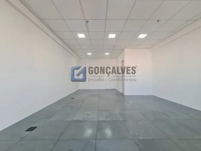 Sala comercial com 42m³ à venda no Centro de São Bernardo do Campo