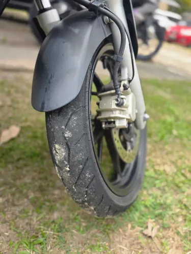 Moto super nova,km baixíssimo.