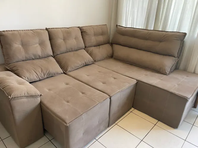 Sofá retrátil e reclinável de canto