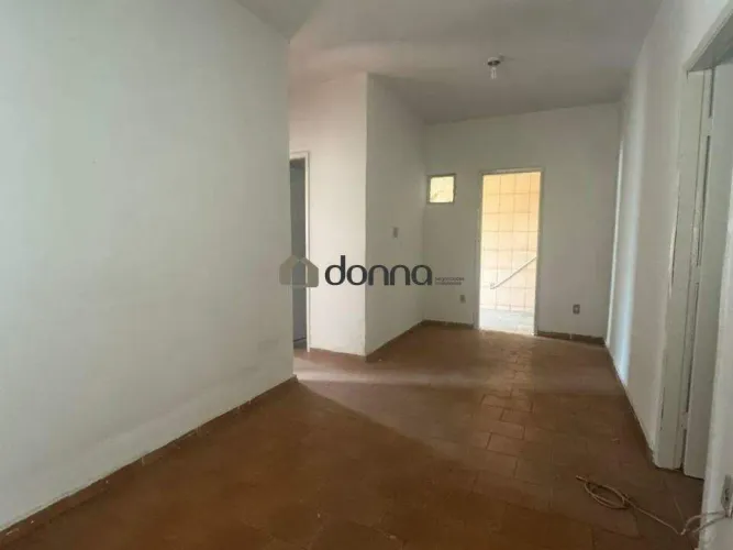 Casa à venda, 3 quartos, 4 vagas, Conjunto Cássio Rezende - Uberaba/MG