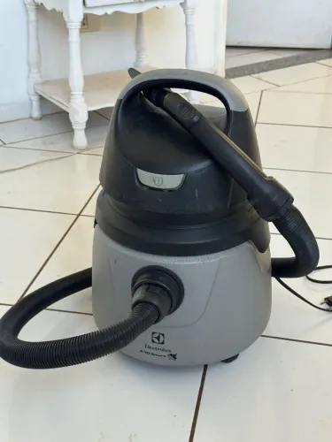 Aspirador ElectroLux 127v