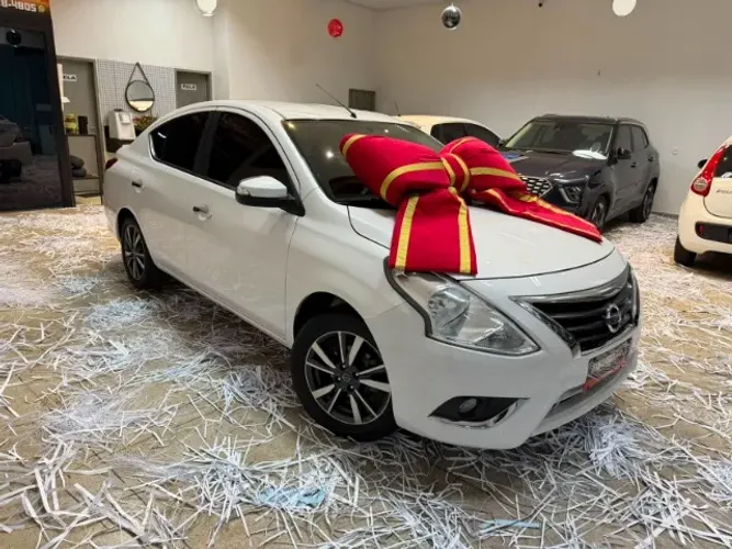 Nissan Versa SL Direct 1.6 16V Flex Aut. (pcd) 2020