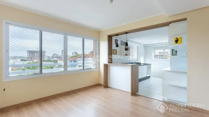 Apartamento 2 quartos com lavabo no bairro Petrópolis - Porto Alegre - RS