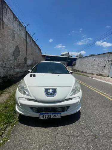 Peugeot 207 XR 1.4 Flex 8V 5P 2012