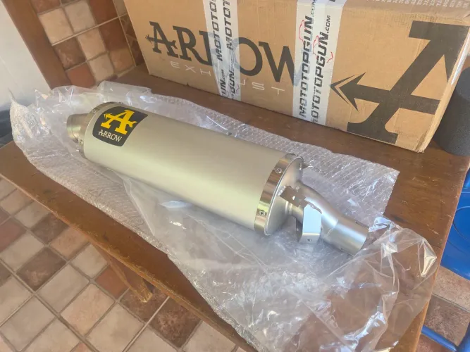 Ponteira Italiana Arrow Honda África Twin 1.100