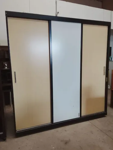 Guarda roupas USADO ENTREGA e MONTA dentro de Uberlândia MG 