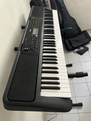 Teclado Yamaha PSR EW320