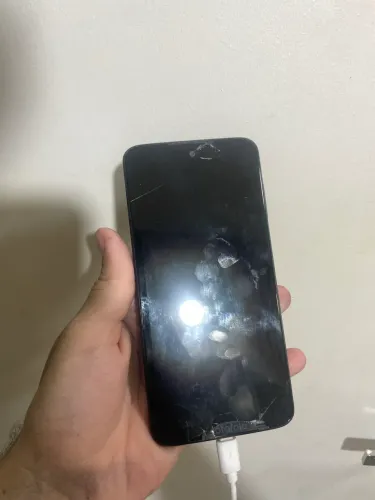 Moto g7 com defeito tela quebrada