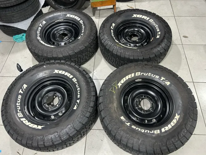 Jogo Pneus 285/75/16 Xbri Brutus + Rodas aro 16 Mitsubishi Toyota Pajero 6x139,6