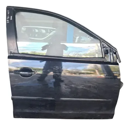 Porta Dianteira Direita Volkswagen Polo 2003/15 Dianteira Direita