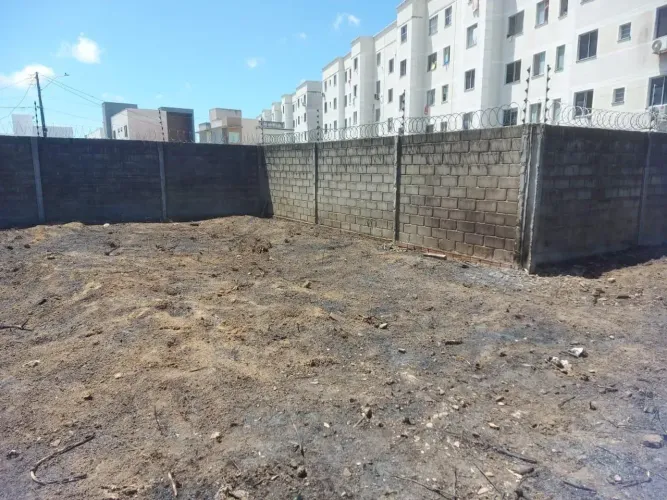 Imóvel para venda possui 450 metros quadrados em Santa Lúcia - Maceió - AL