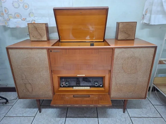 Toca discos vitrola Philips AG1025 original