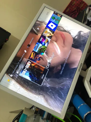 Vendo monitor branco de 19? polegadas