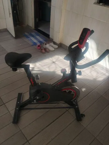 Bicicleta ergométrica nova