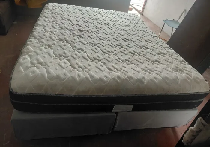 Cama Queen