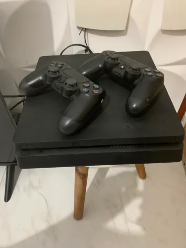 Ps4 slim