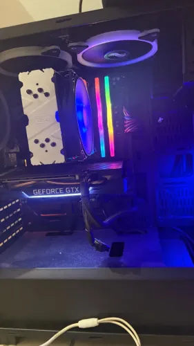 PC Gamer Ryzen 5 3600x GTX 1660 Super