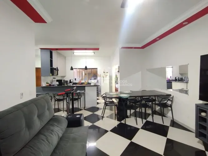Casa à venda - São Lucas - Jardinópolis-SP