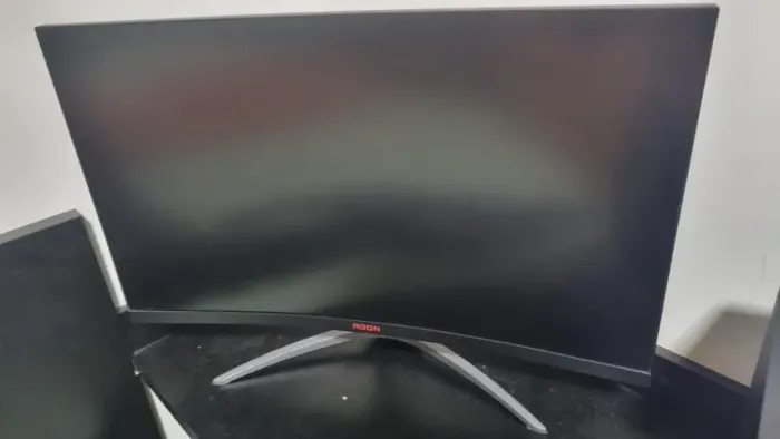 Monitor Gamer AOC Agon 32" Curvo 165Hz 1ms FreeSync AG323FCXE