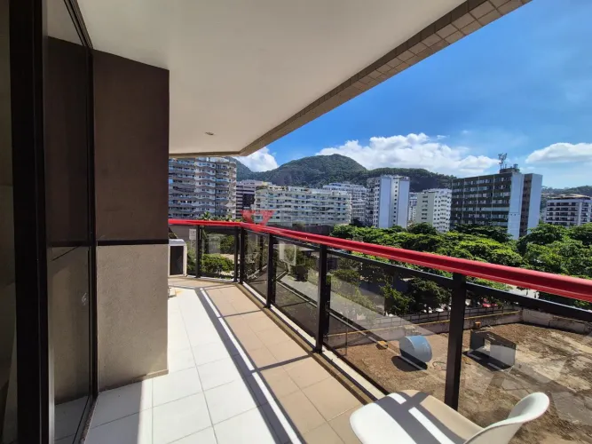 Apartamento à Venda em Botafogo RJ, 81m², 2 quartos, 1 suíte