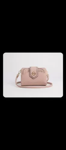 Vende-se bolsa - carteira por $15reais pagamento á vista no dinheiro ou pix