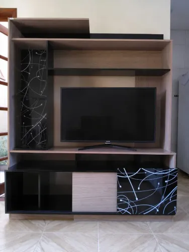 Estante Home Theater para TV de até 50" (Medidas: 1,53m x 1,84m) - Perfeito Estado!
