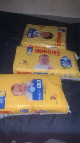 FRALDA HUGGIES