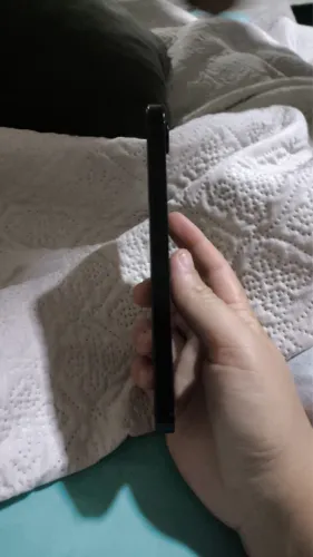 iPhone 16 E