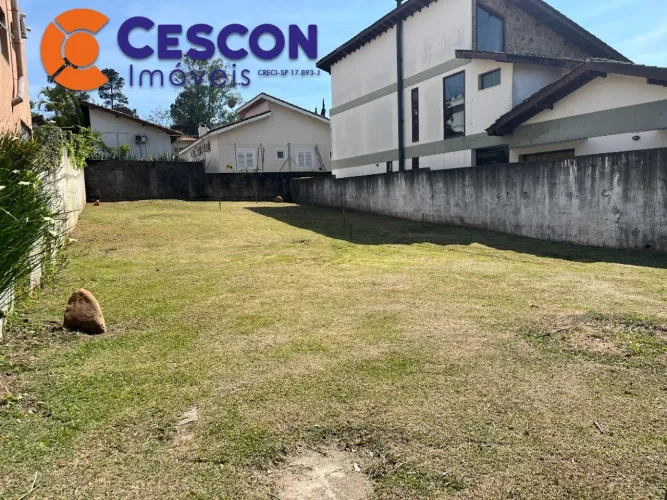 Terreno de 360m² em Condomínio de Luxo na Aldeia da Serra, Barueri-SP: Oportunidade Imperd