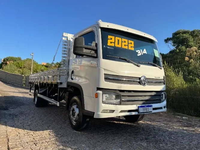 Vw 11.180 Delivery Prime ano 2021/22 - Volkswagen - Câmbio automatizado - Carroceria 6,20M