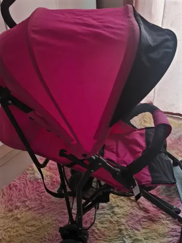 Carrinho tipo guarda chuva menina