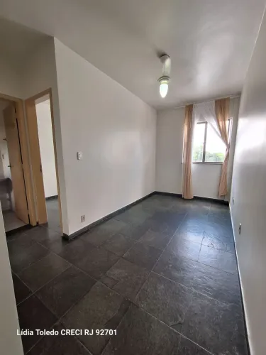 Alugo Ed. Elegance aptº de 1 quarto