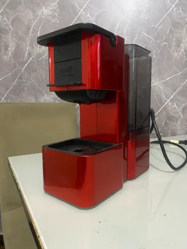 Cafeteira TRES 3 Corações (Modelo Modo) - Vermelha - Estado de Nova!