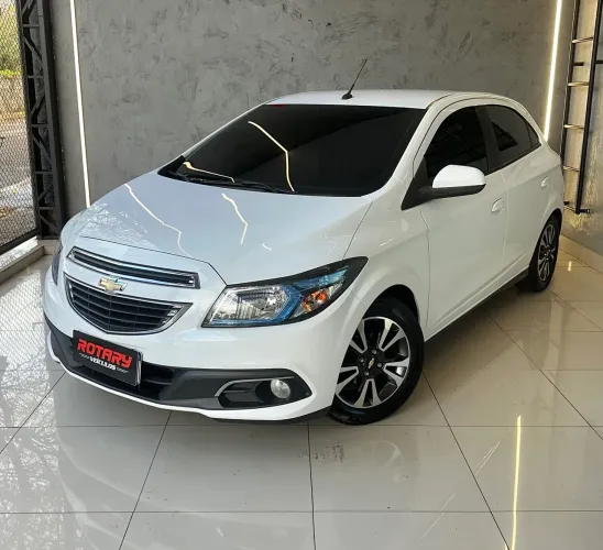 Chevrolet Onix Hatch LTZ 1.4 8V Flex Power Aut. 4P 2015