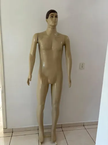 Manequim masculino 