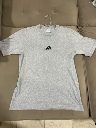 Blusa da Adidas, tamanho M