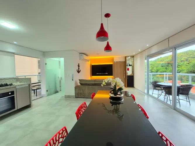 Apartamento para locação Anual na Astúrias no Guarujá | QVista Inteligência Imobiliária Gu