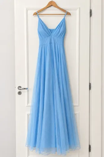 Vestido Longo de Festa Gilberta Maria Azul bebê com Tule e Brilho (tam M)