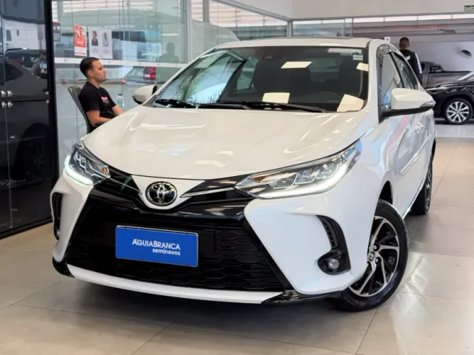 Toyota Yaris XLS Connect Sed. 1.5 Flex 16V Aut. 2023