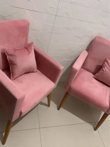 Maca e poltronas